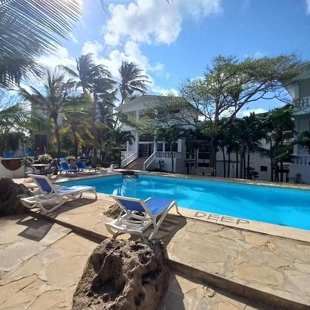 Maasai Villas Mombasa Exteriör bild