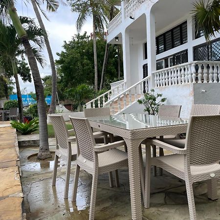 Maasai Villas Mombasa Exteriör bild