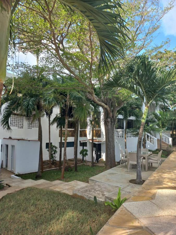Maasai Villas Mombasa Exteriör bild